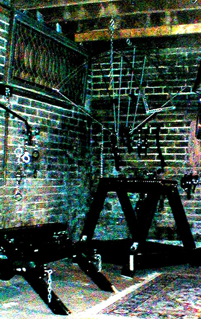 bondage_equipment_01