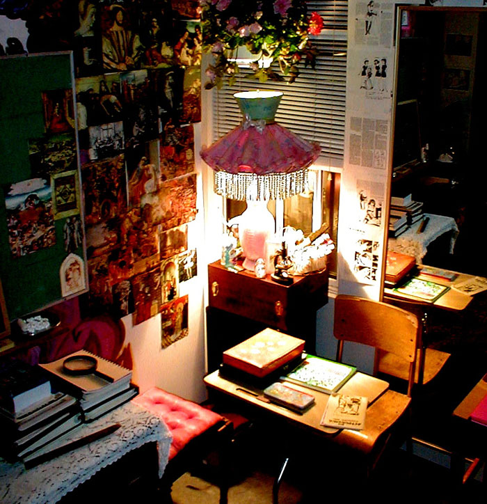 fetish_accomodations_08