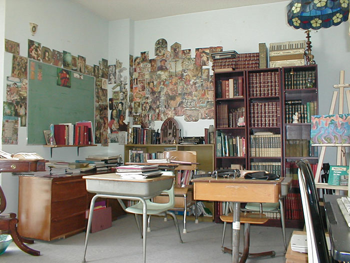 fetish_accomodations_08