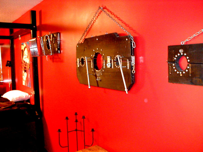 fetish_accomodations_08